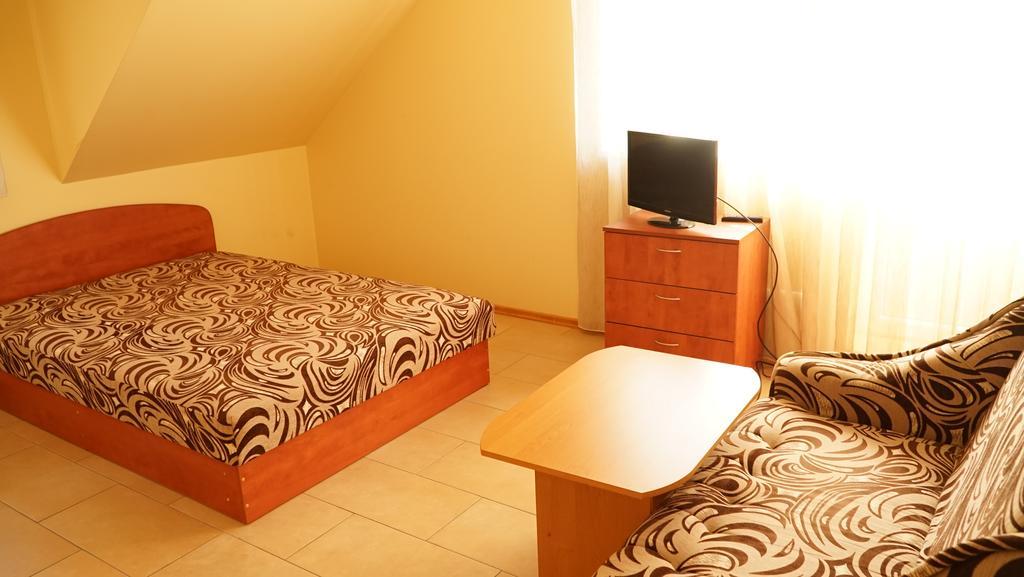 Surauciu Sveciu Namai Hotel Aukstadvaris Bagian luar foto
