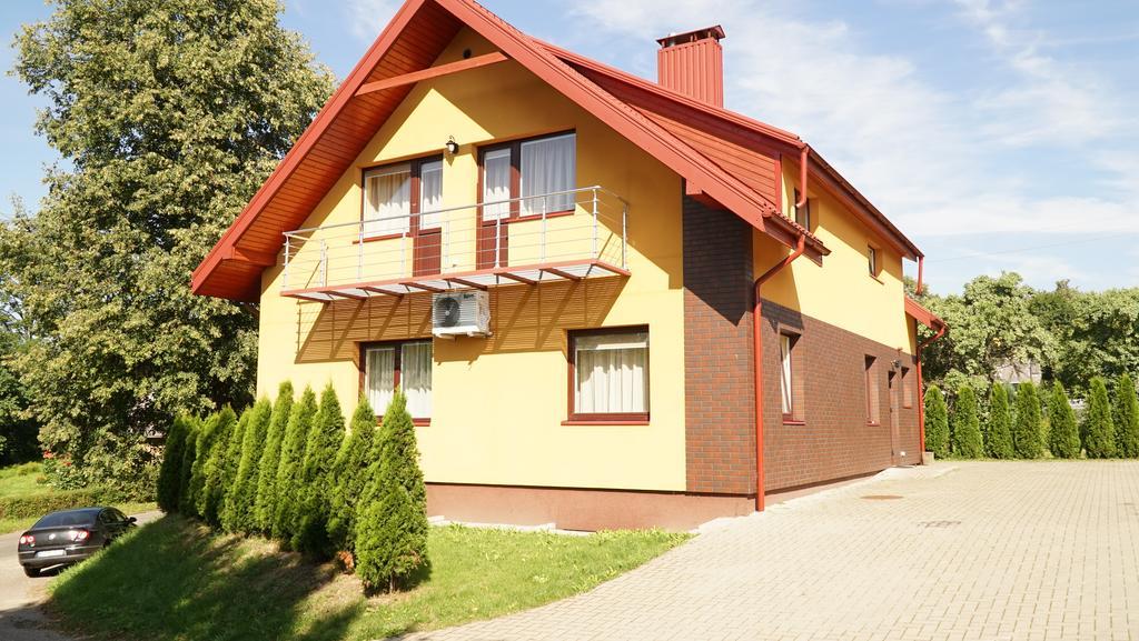 Surauciu Sveciu Namai Hotel Aukstadvaris Bagian luar foto